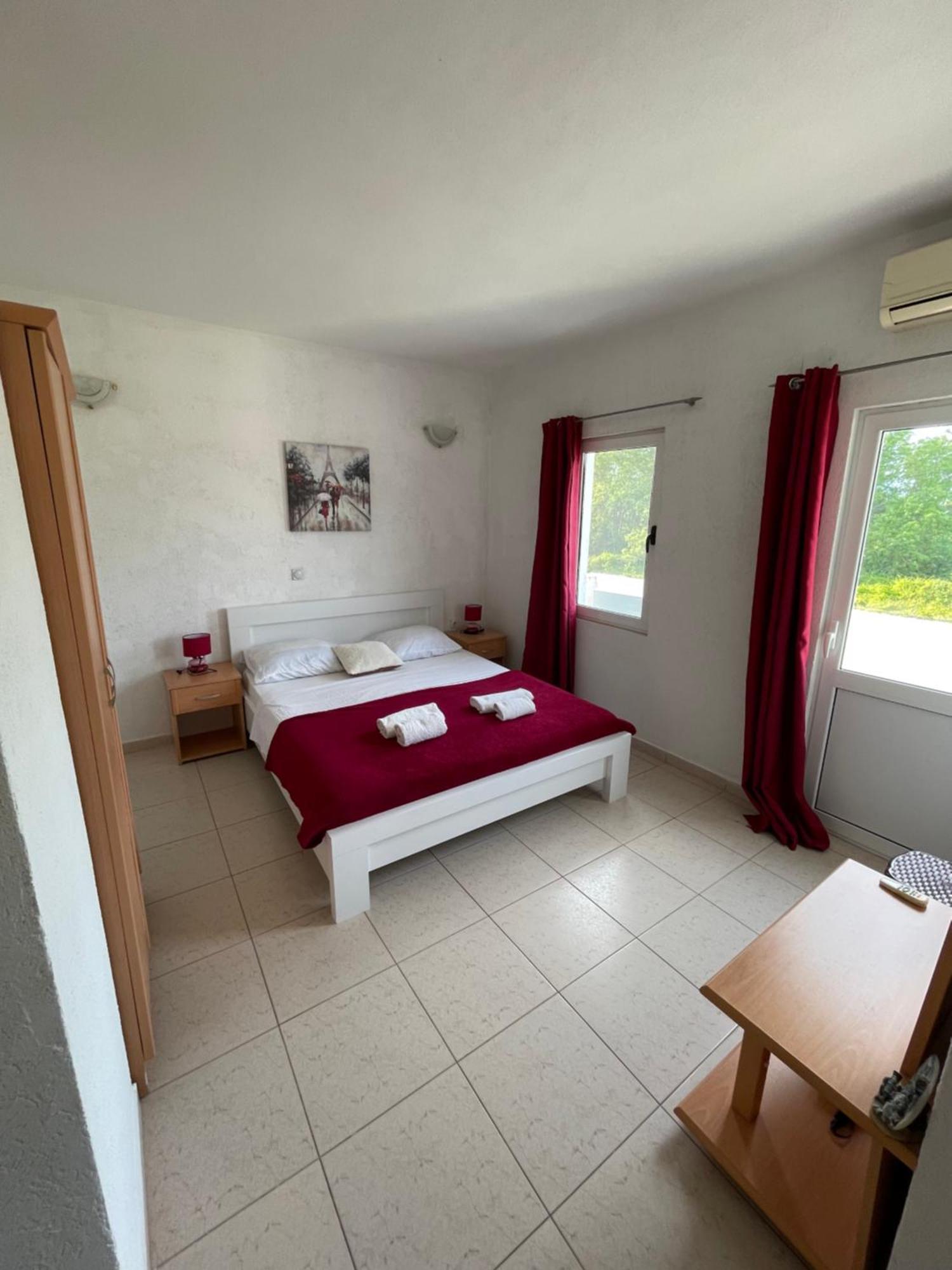 Lux Sereno Village Ulcinj Bilik gambar